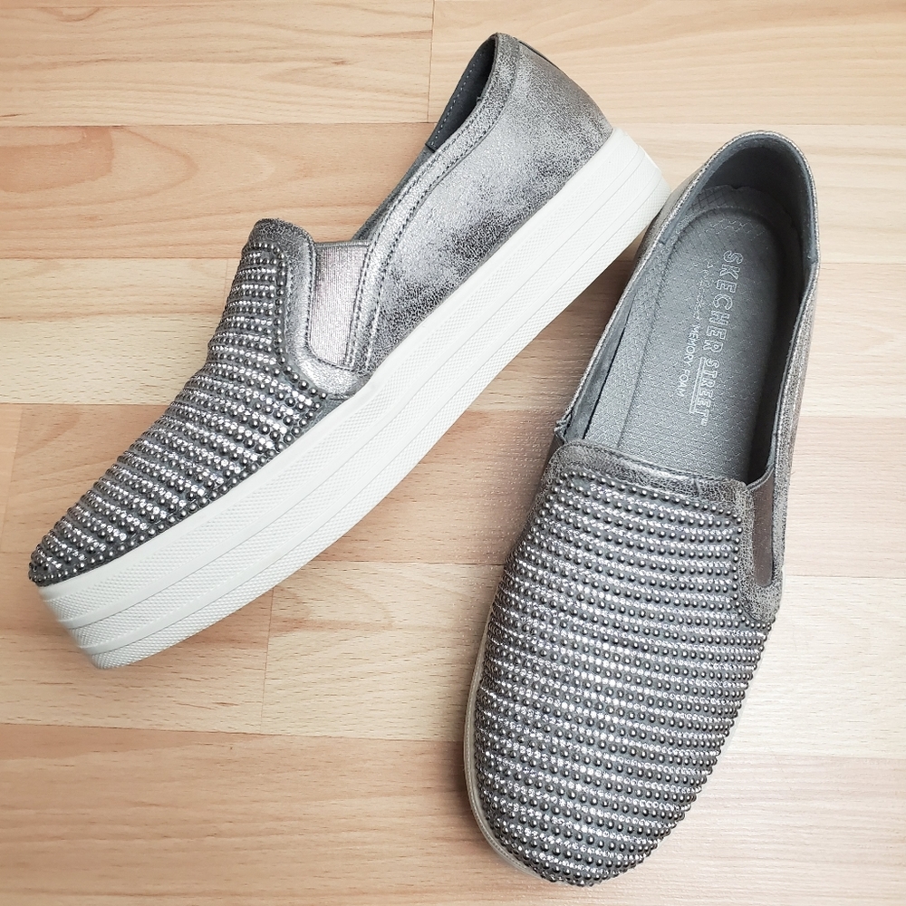 Skechers | Diamond Eyez Slip On Sneaker - Picture 3 of 15